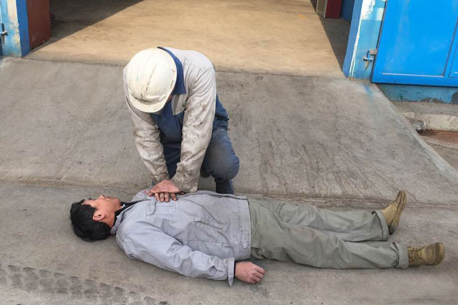 員工練習(xí)現(xiàn)場自救